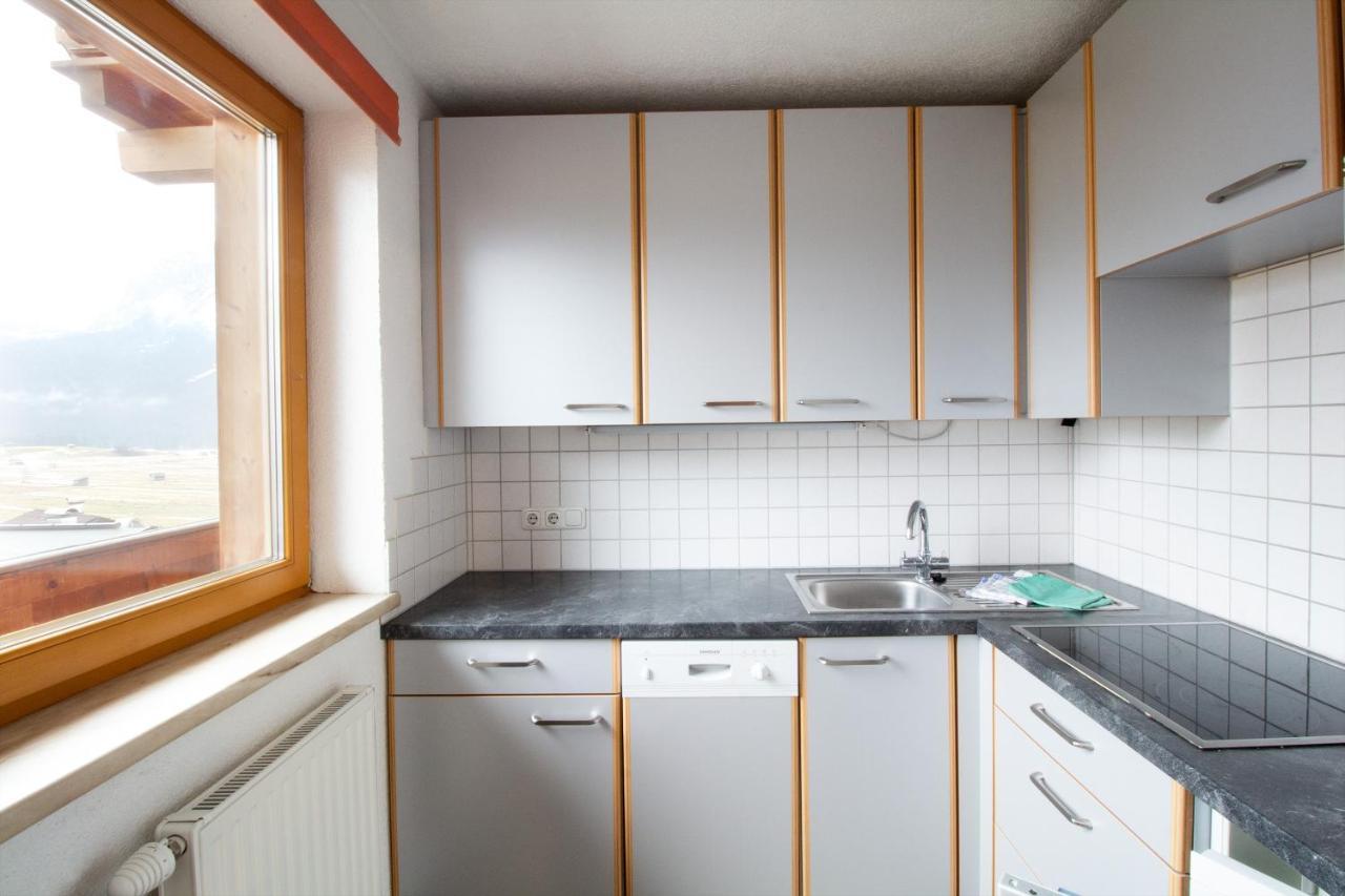 Appartementhaus Untere Tanne Lermoos Exterior foto